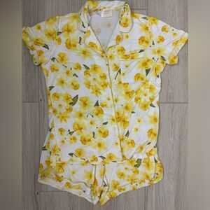 In My Sundays Daffodil Pajamas